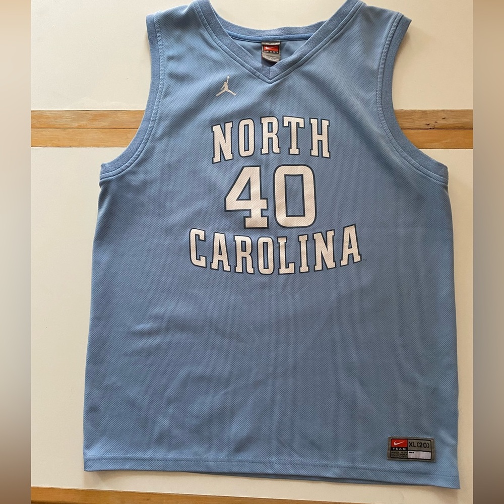 Boys U of North Carolina basketball jersey